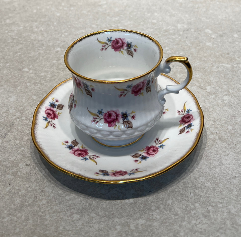 Cup ad Saucer