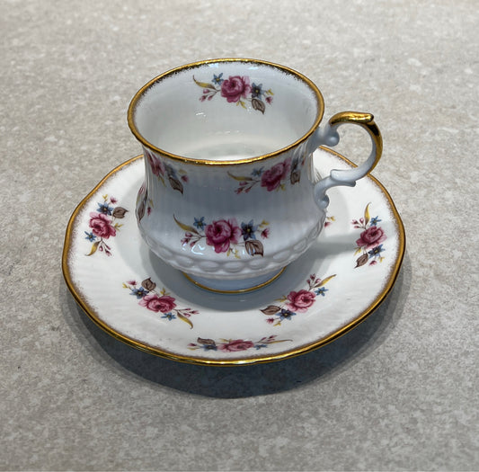 Cup ad Saucer