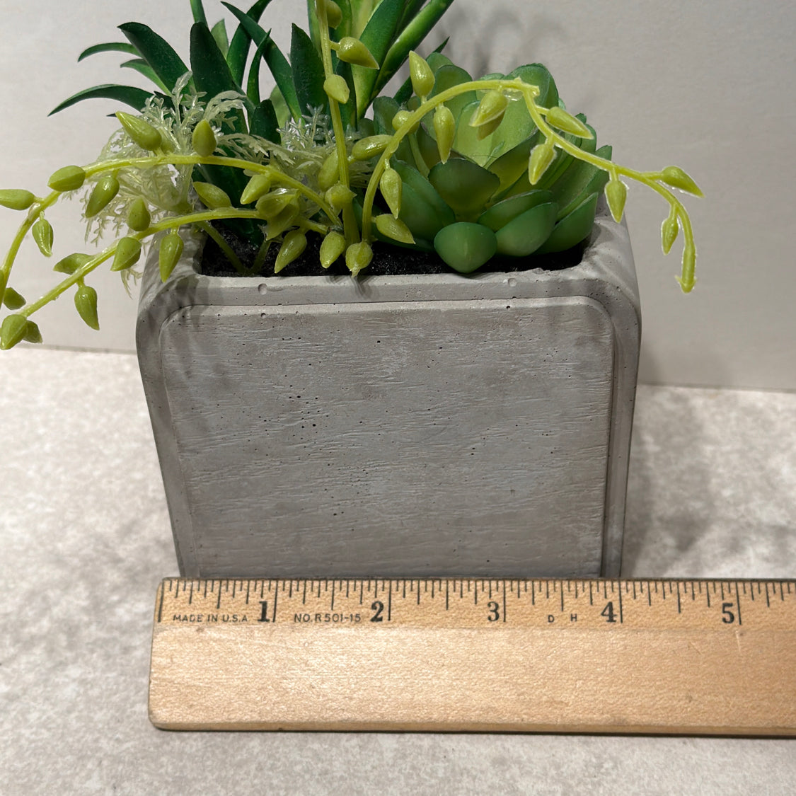 Artifical Decor
