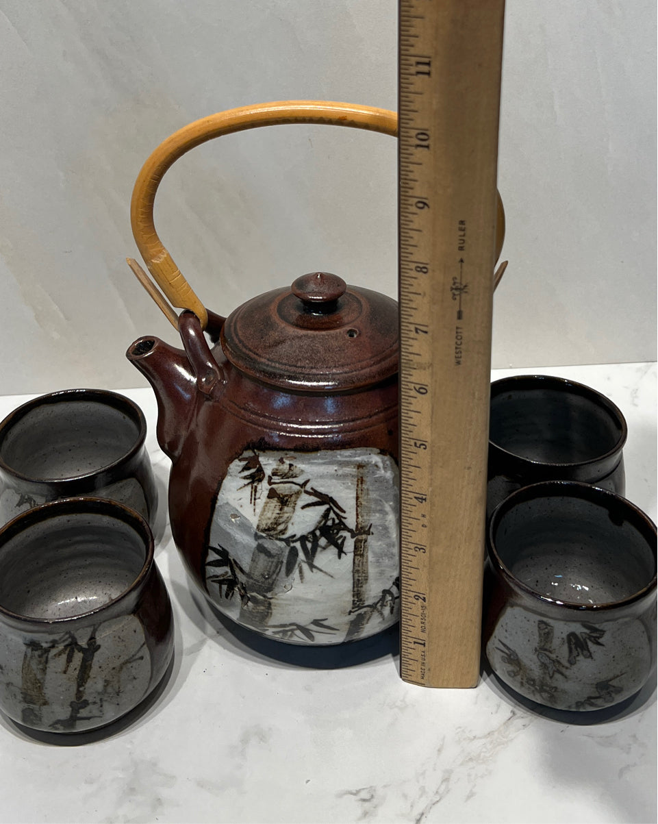 Teapot and 4 Cups