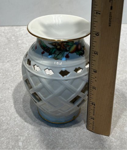 Lenox Holiday Tartan Candledleholder