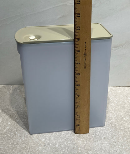 Modular Covered Tupperware