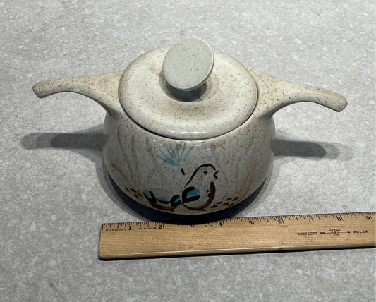 Red Wing Bob Covered Bean Pot