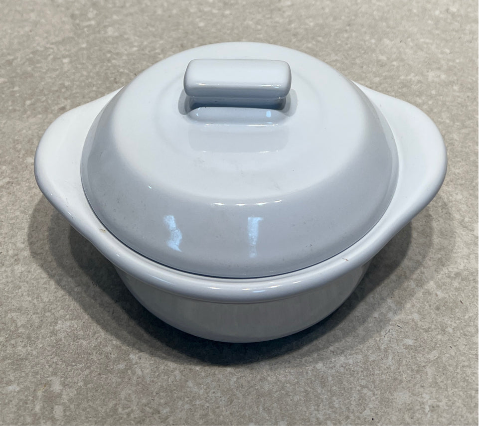 Pampered Chef Covered Bowl
