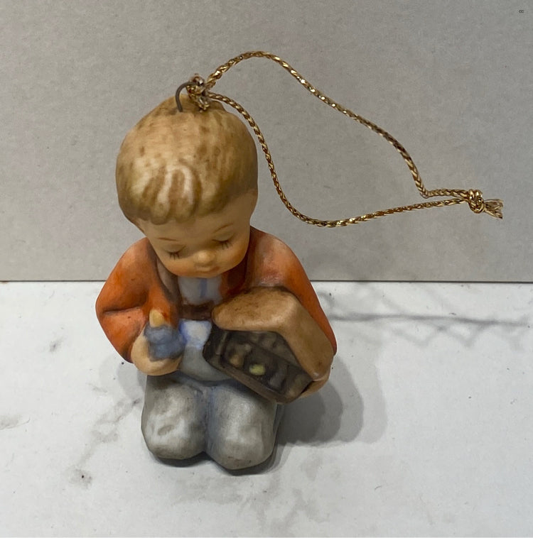 Hummel Ornamnet