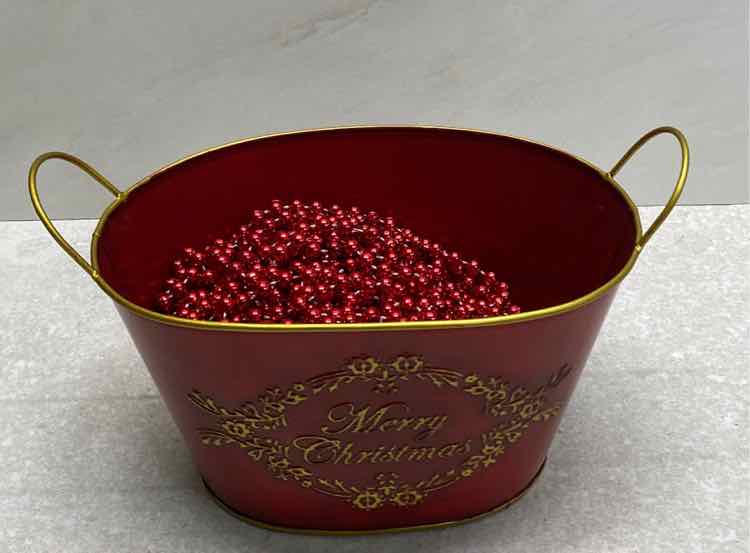 Christmas Bucket Wth Beads