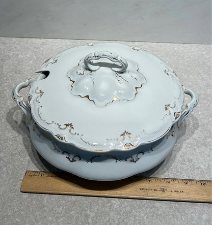 England Covered Soup Tureen