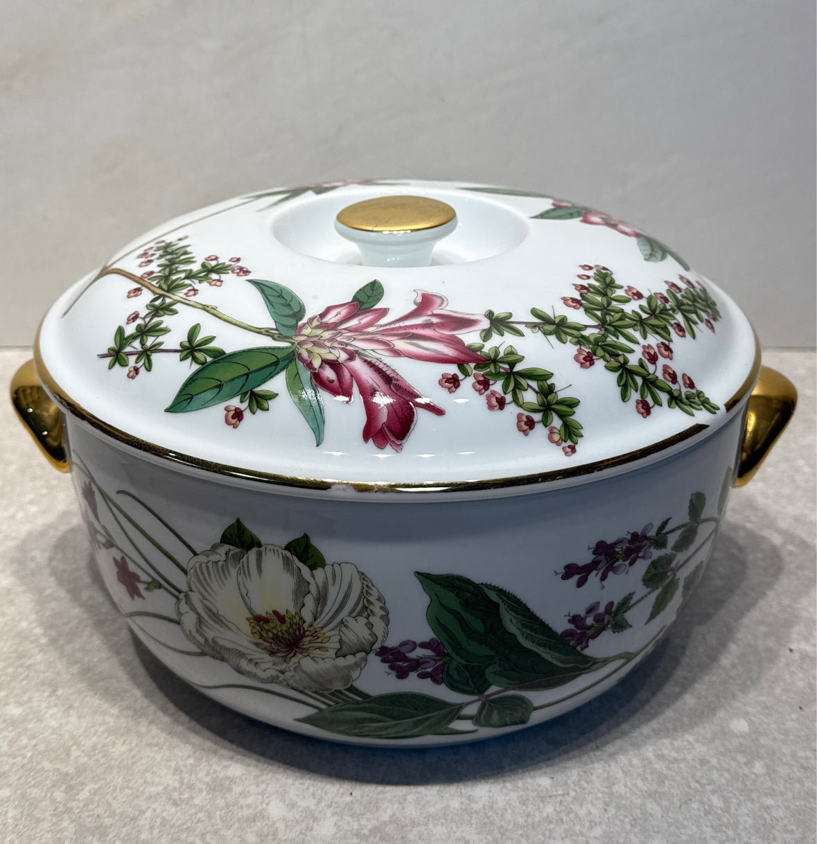 Spode Stafford Flowers Covered Bowl