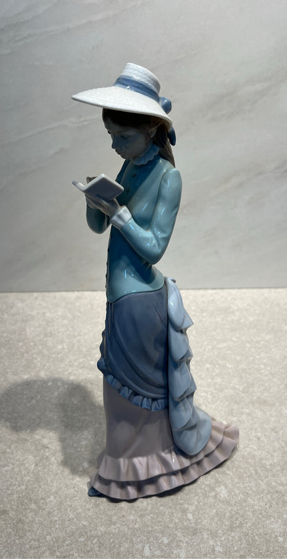 Lladro Figurine - "Girl Reading"