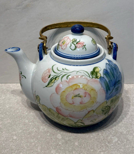 Teapot