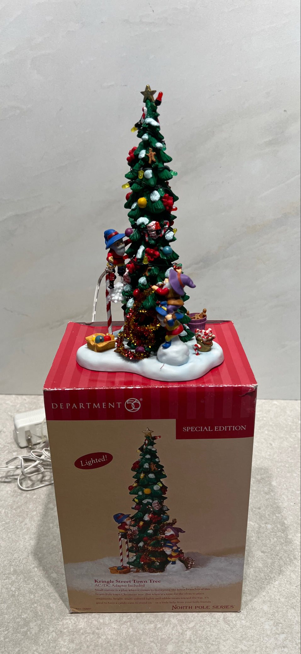 Dept. 56 Kringle Street Town Tree