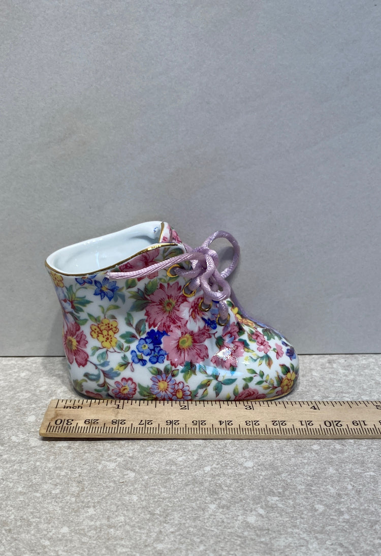 Shoe