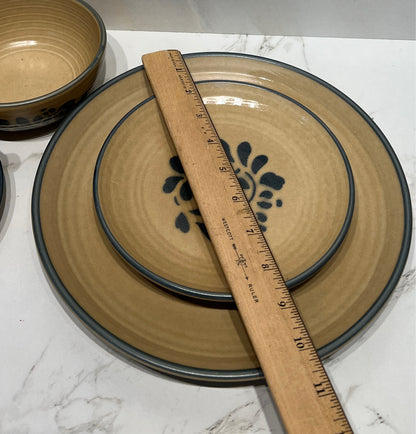 5-Piece Pfaltzgraff Place Setting