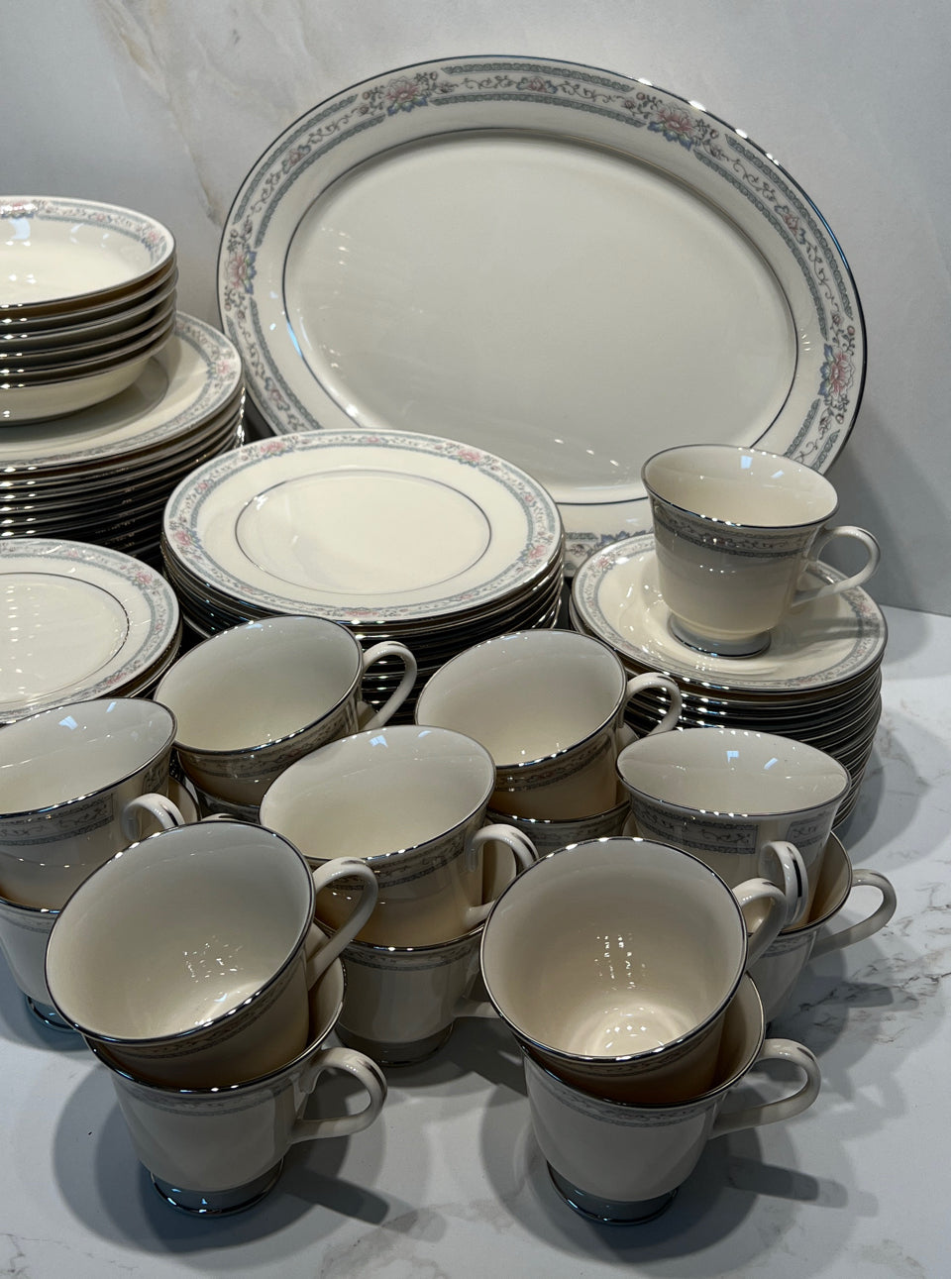 Lenox Charleston Dinnerware Set