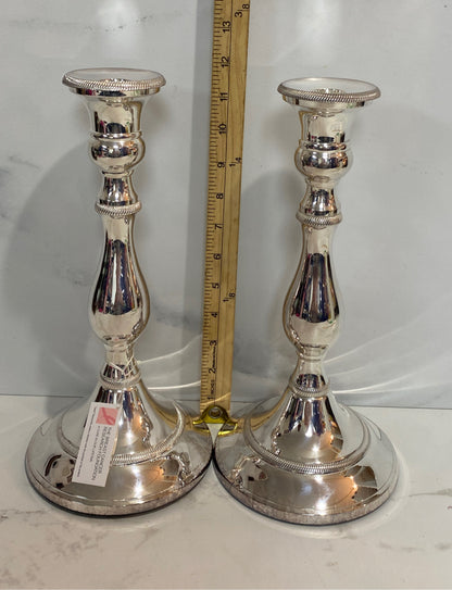 Set of 2 Candle Holders
