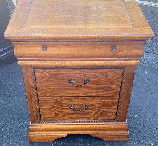 Riverside Furniture Nightstand