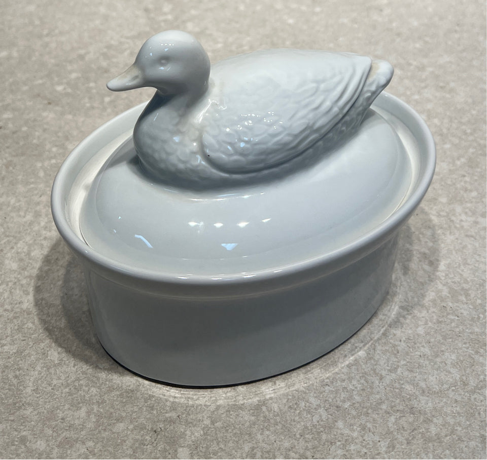 Covered Duck Bowl