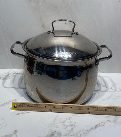 Belgique Covered Pot