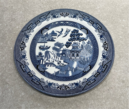 10.5" Blue Willow Plate
