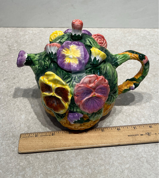 Teapot