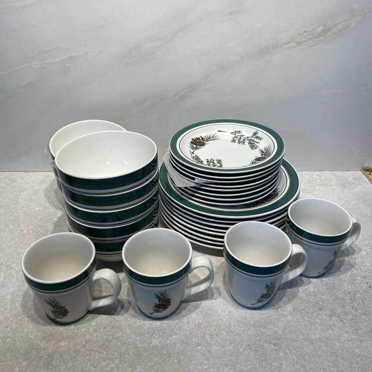 L.L. Bean Evergreen Dinnerware Set