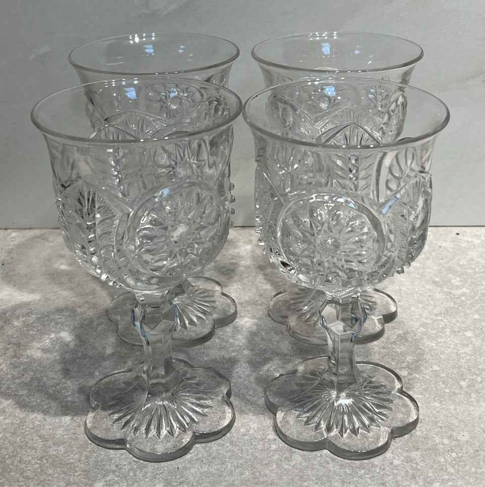 Set of 4 Glasses