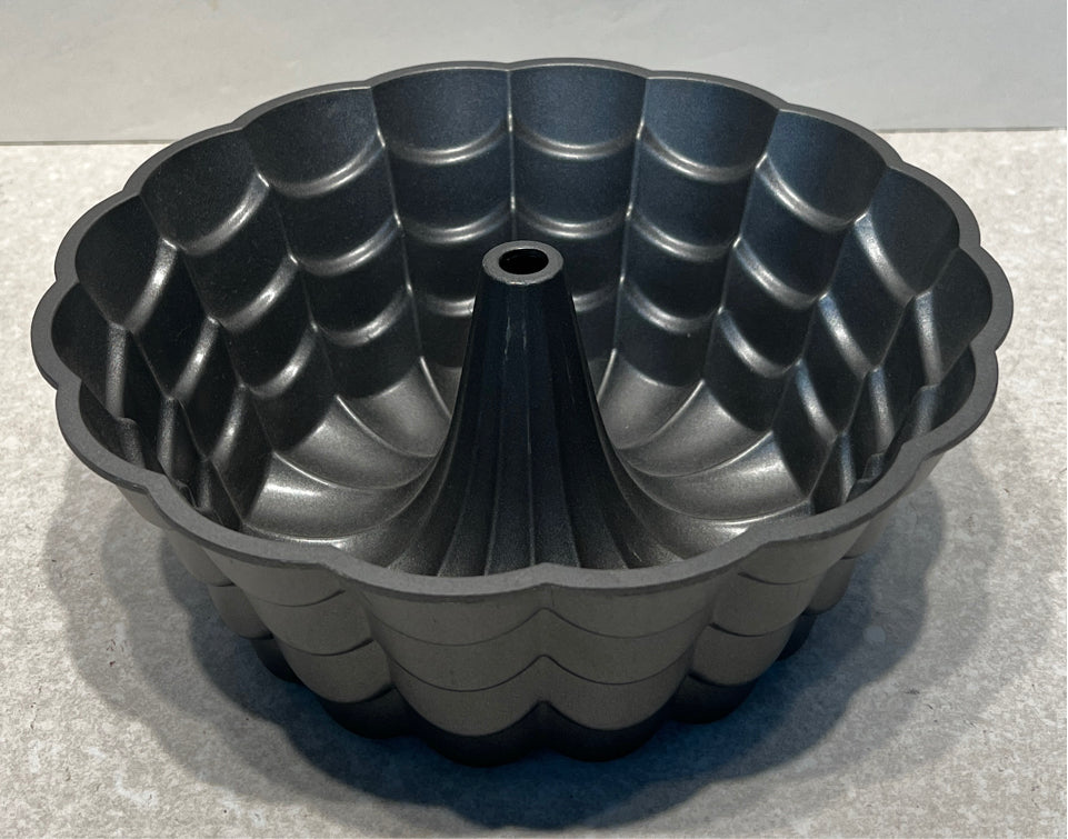 Wilton Baking Pan