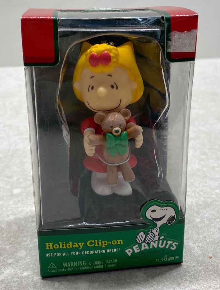 Peanuts Holiday Clip-On