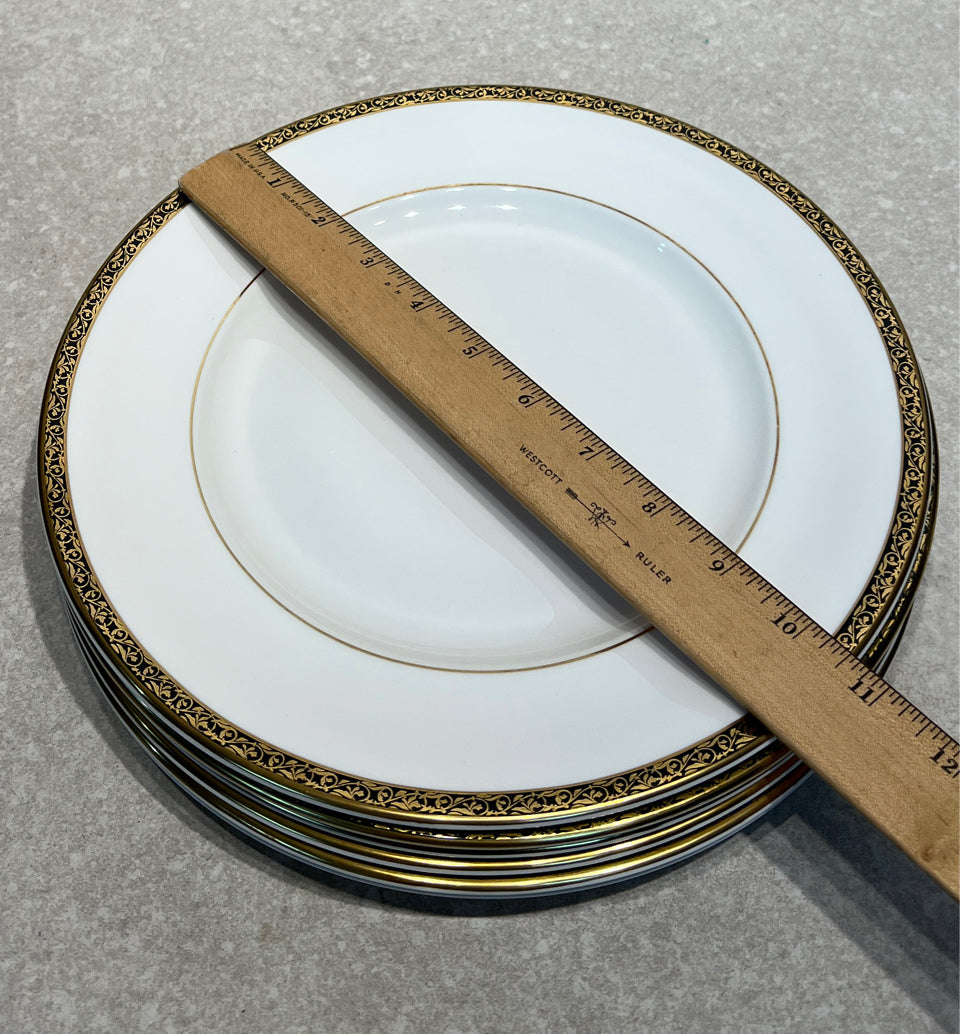 Set of 6 Royal Grafton Plates