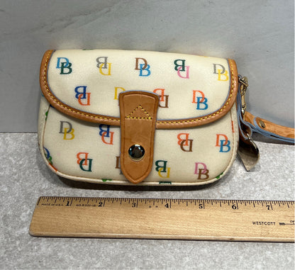 Dooney And Bourke Wristlet