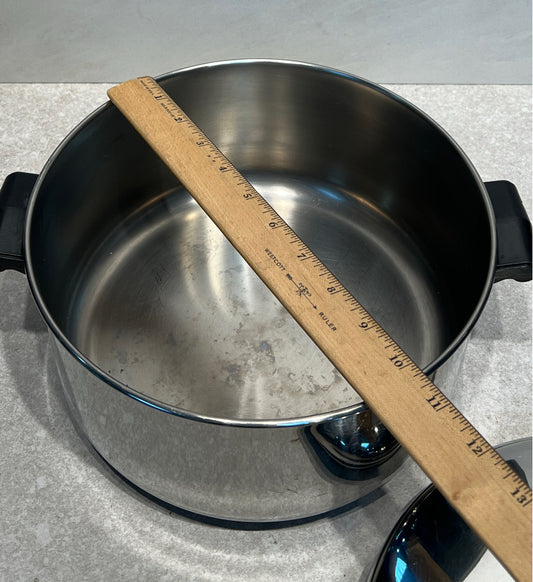 Covered Farberware Pot