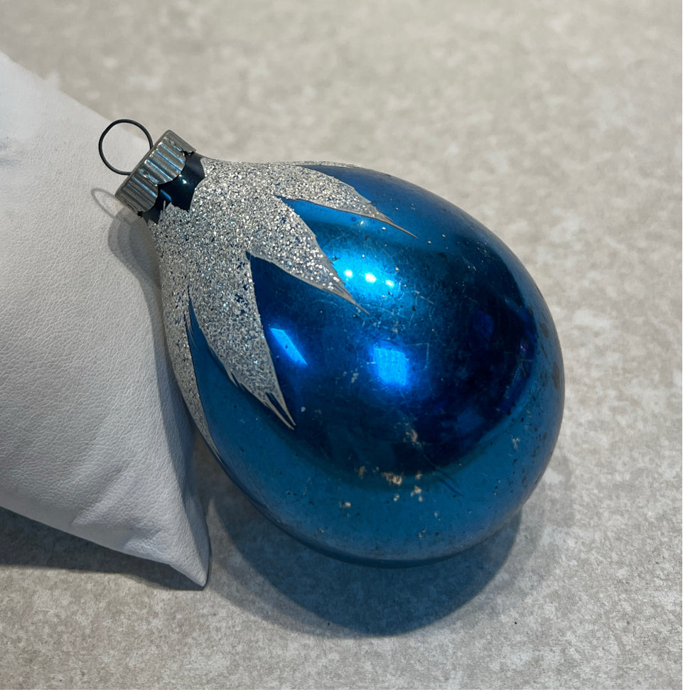 Vintage Ornament