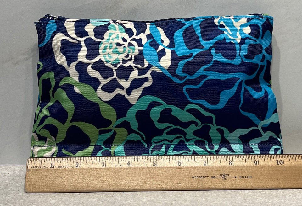 Vera Bradley Pouch