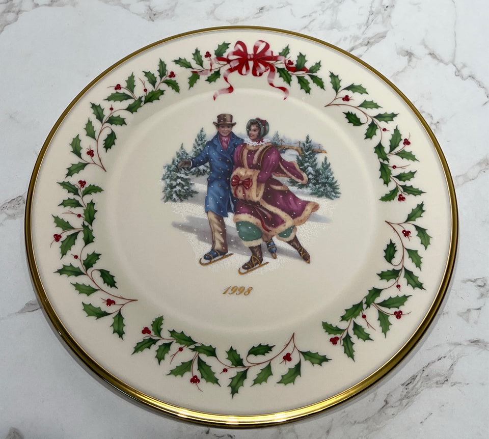 Lenox Holiday Plate - 10.5"