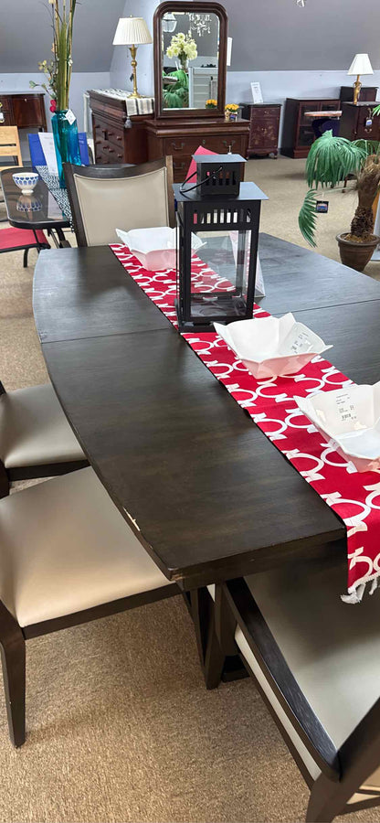 Table and 6 Chairs