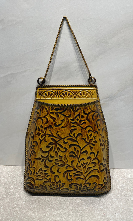 Metal Pocket