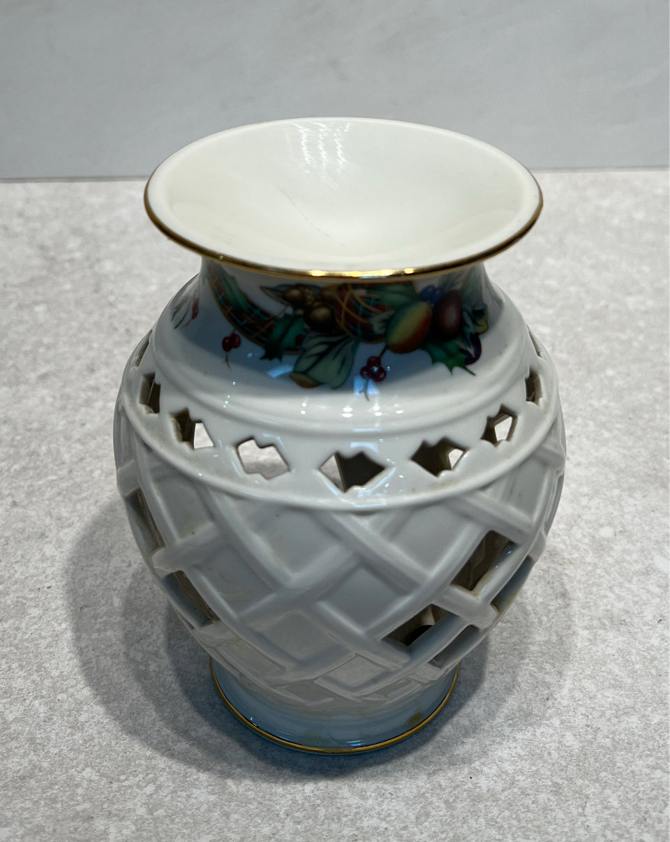 Lenox Holiday Tartan Candledleholder