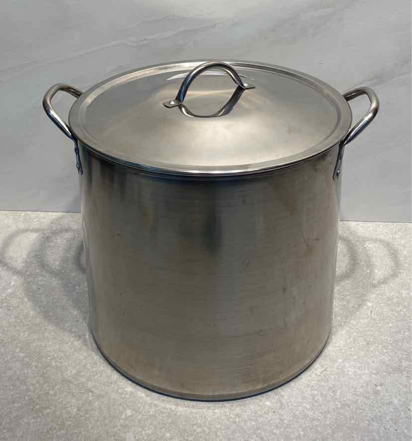 Large Covered Pot