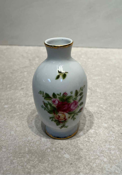 Royal Albert Vase