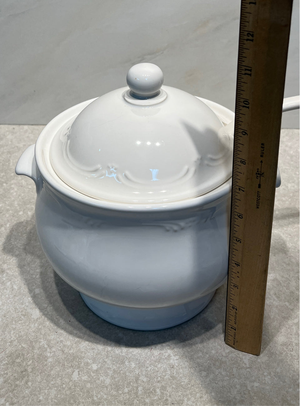 Pfaltzgraff Soup Tureen
