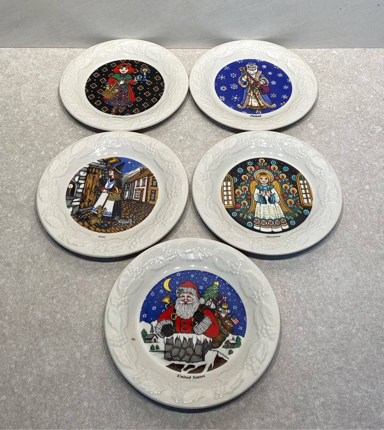 Set of 5 Christmas Plates