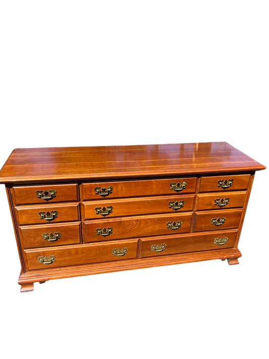 Long Dresser