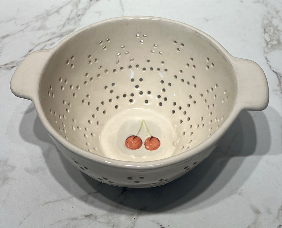 Rae Dunn Strainer