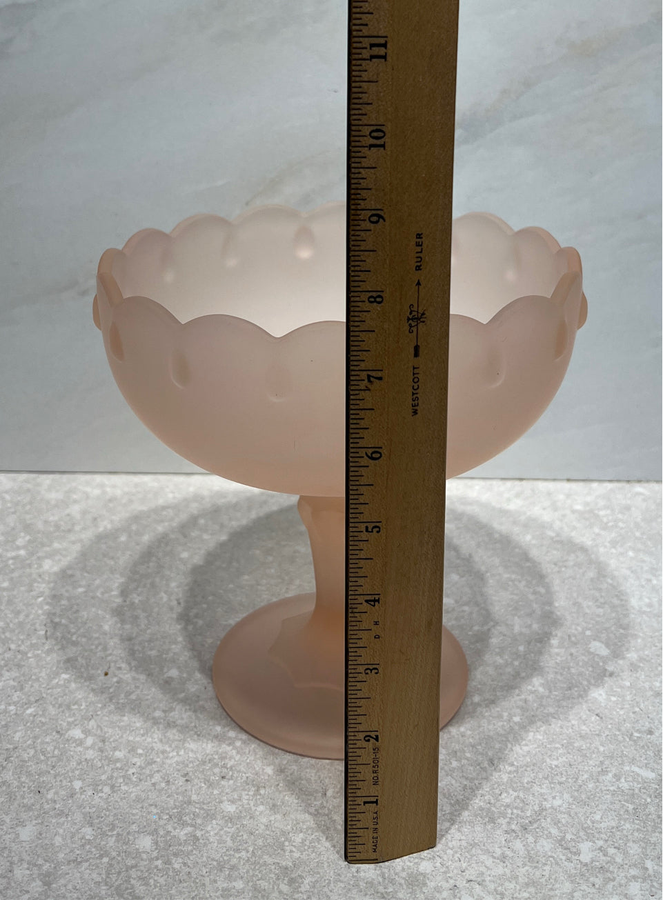 Pinkl Pedestal Dish