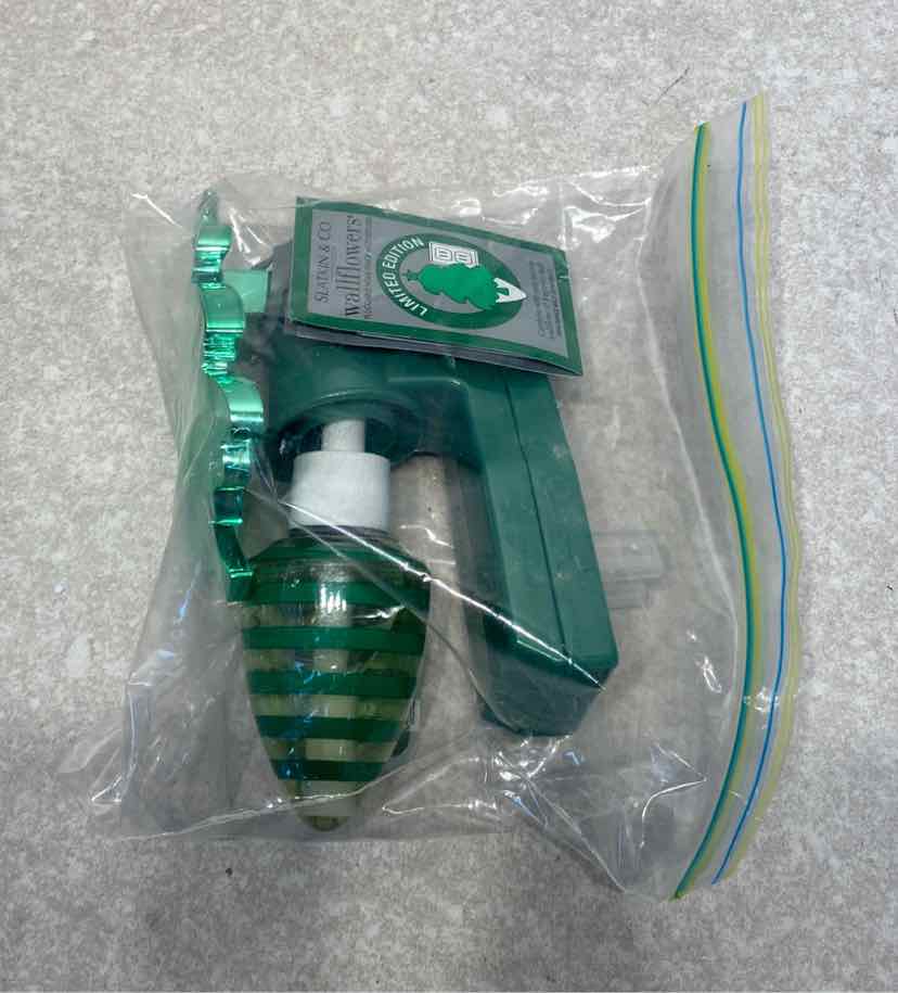 Slatkin Wall Diffuser Kit