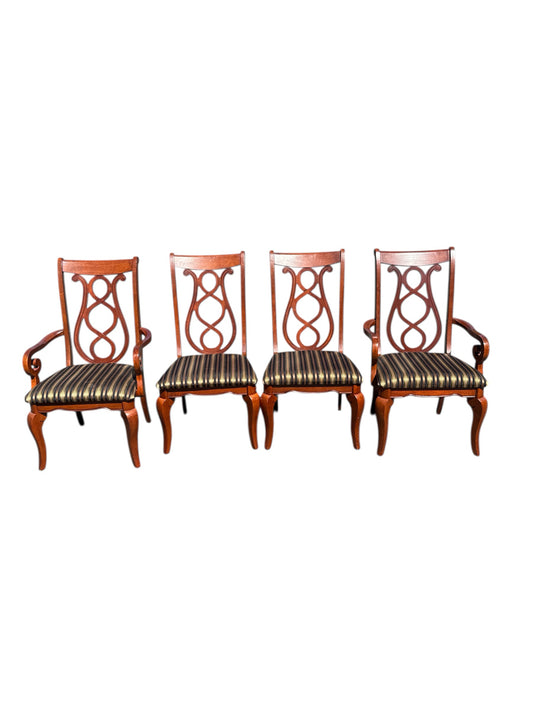 Set of 4 Chairs