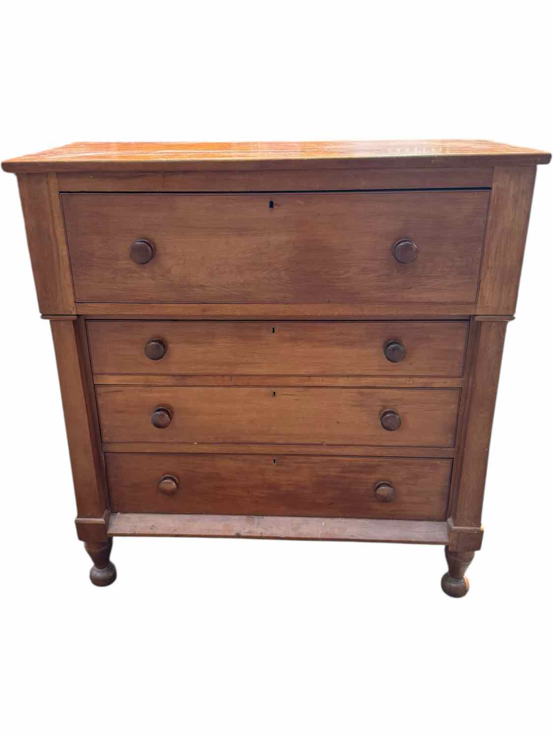 4-Drawer Dresser