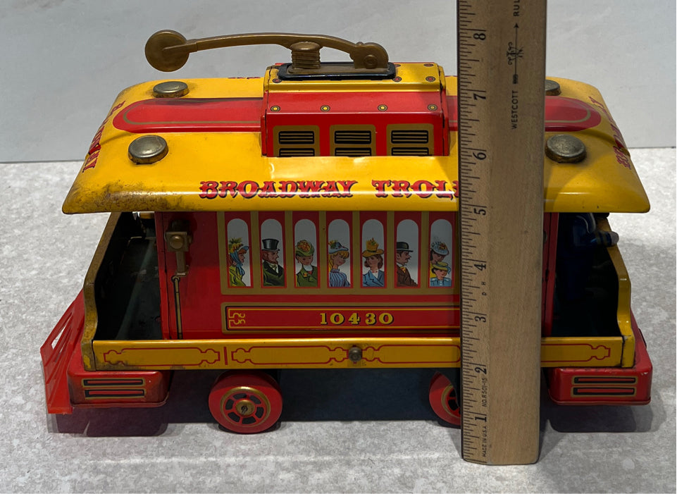 Vintage Broadway Trolley - not working