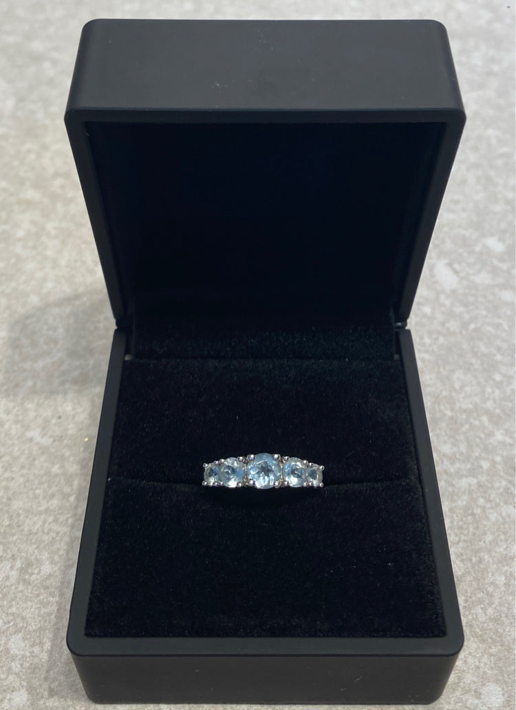 Sterlign Ring - Size 6