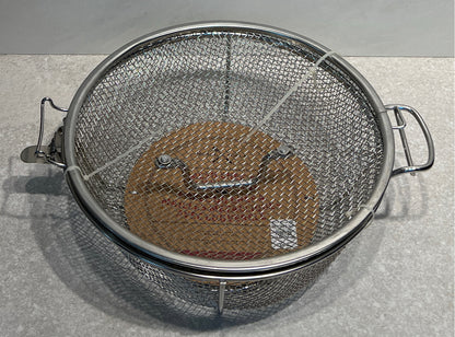 Mesh Chef's Pan with Lid